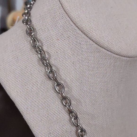 Women's Silver Chain Smokey Stones Statement Necklace - Picture 5 of 8
